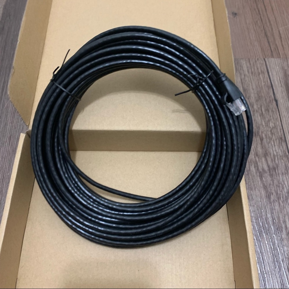 Amazon Basics RJ45 Cat-6 Ethernet Patch Internet Cable - 50 Foot (15.2) - Picture 5 of 6
